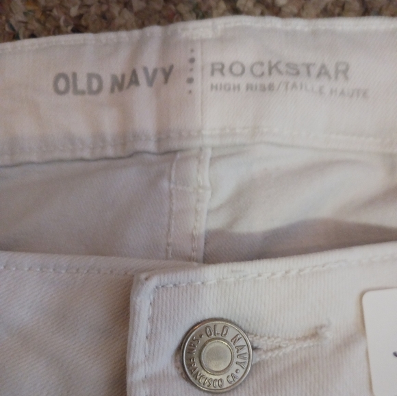 Old Navy White Jeans - Picture 2 of 4